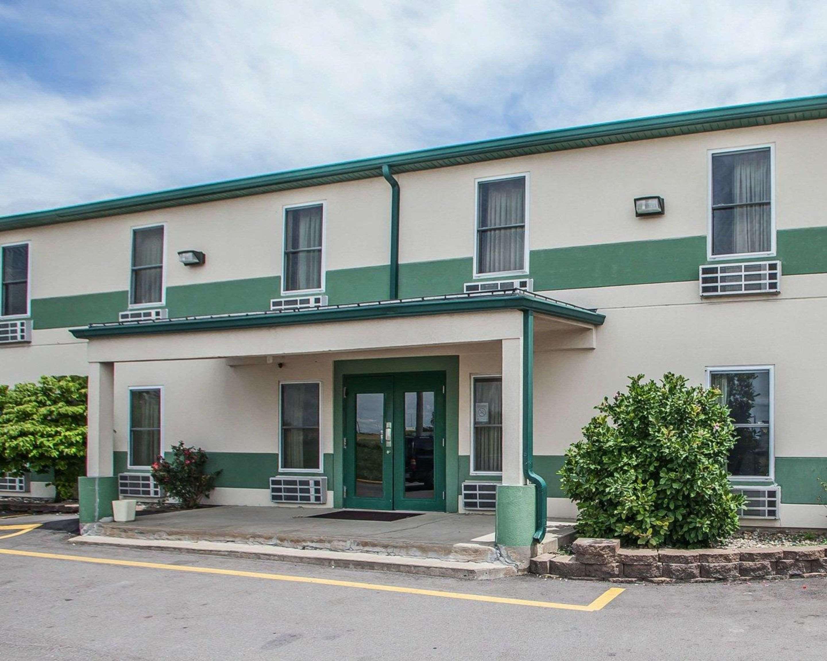 Econo Lodge Inn & Suites Granite City Exterior foto